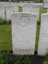 Etaples Military Cemetery - Bell, A W